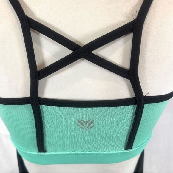 21 Active black and aqua backless sports bra athletic tank top size small - Picture 5 of 6